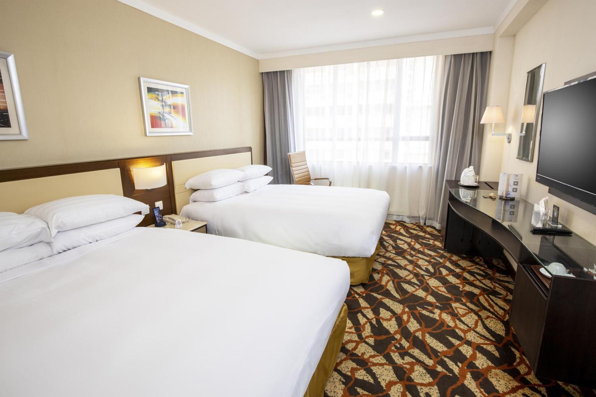 Metropark Kowloon Hotel 4*